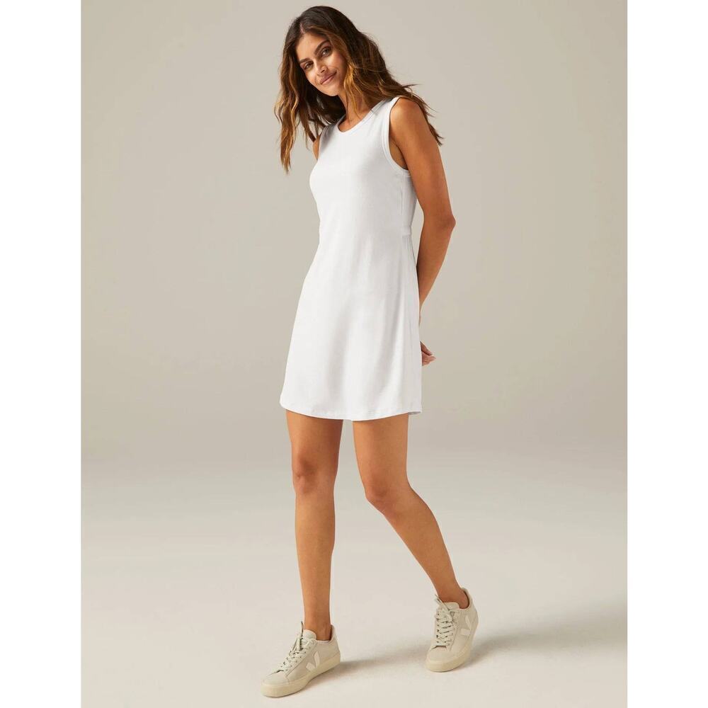 NWOT Beyond Yoga Womens Out of Town White Minimalist Athleisure Dress Large